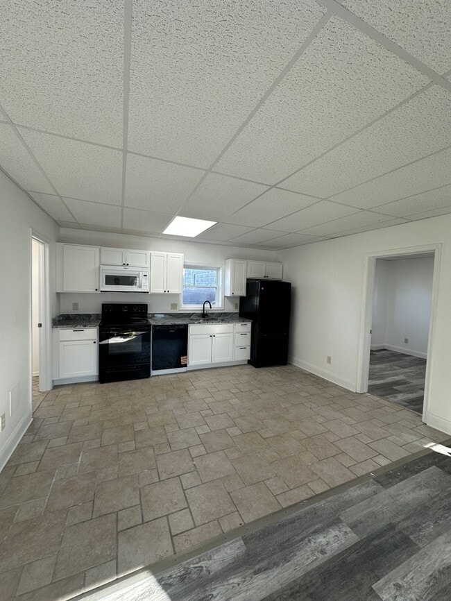 Photo - 113 E Middle St