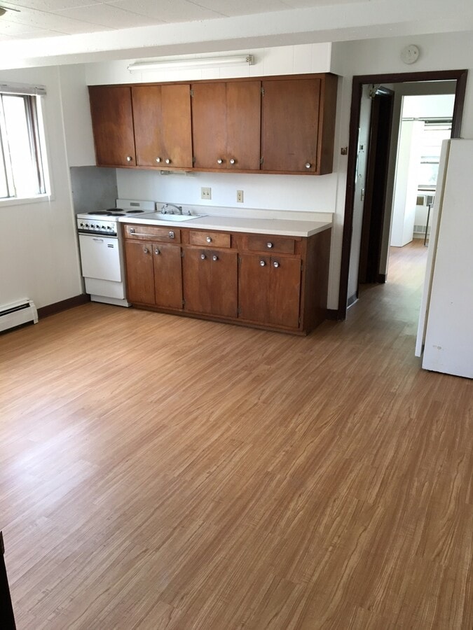 Photo - Campus Square Apartments