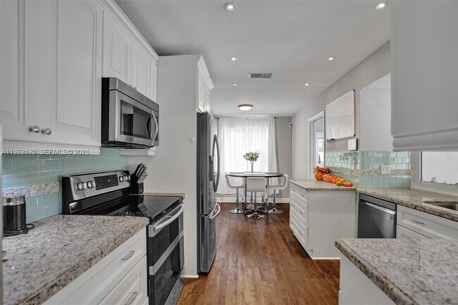 Photo - 2101 N 52nd Ave