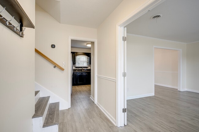 Photo - 115 Sunnywood Dr