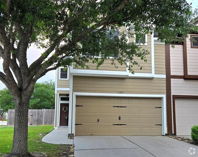 Building Photo - 16507 Cheshire Grove Ln Rental