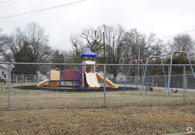 Photo - Drummond Village Apartments