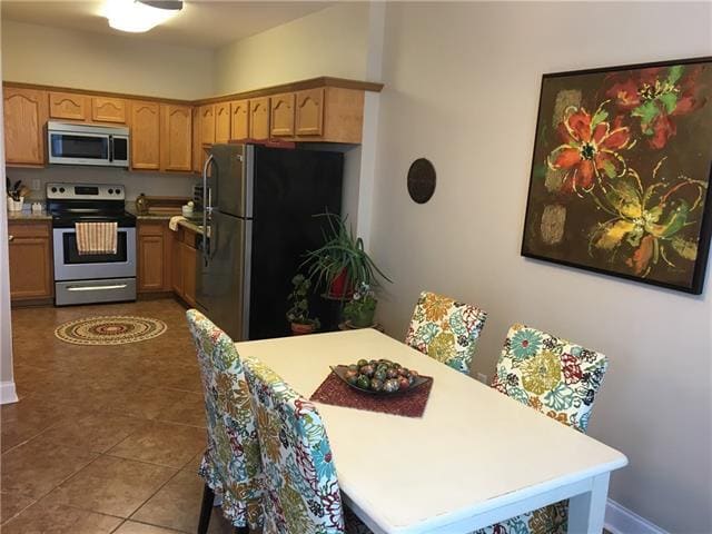 Photo - 104 Covington Meadow Cir