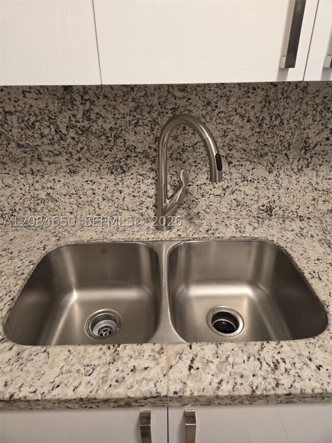 Photo - 14321 N Kendall Dr Unit 210F