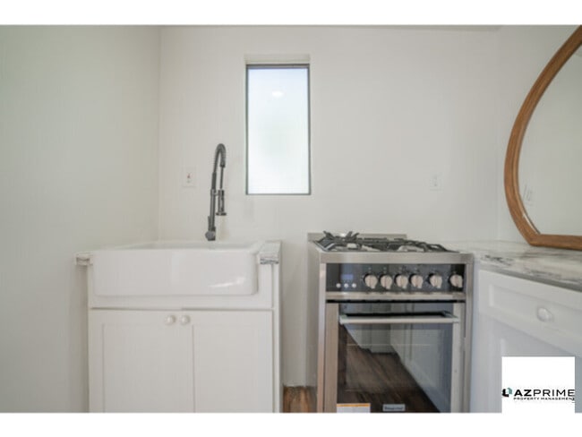 Photo - Experience Modern City Living In This Effi...