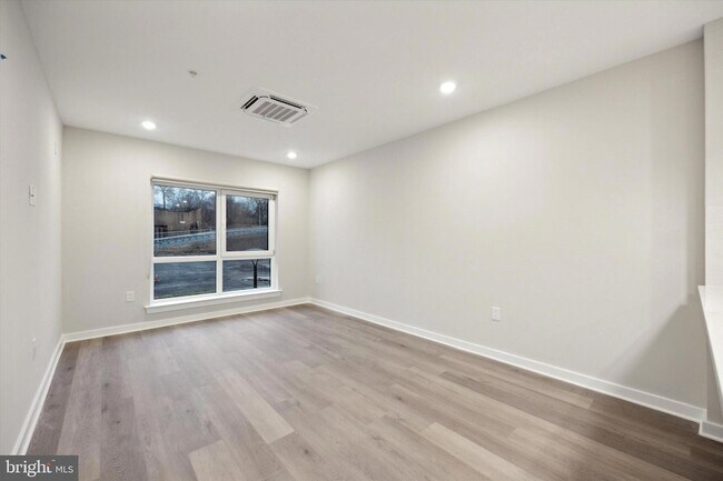 Photo - 3449 Scotts Ln Unit A403