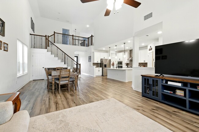 Photo - 15727 Rosemary Hl Ln