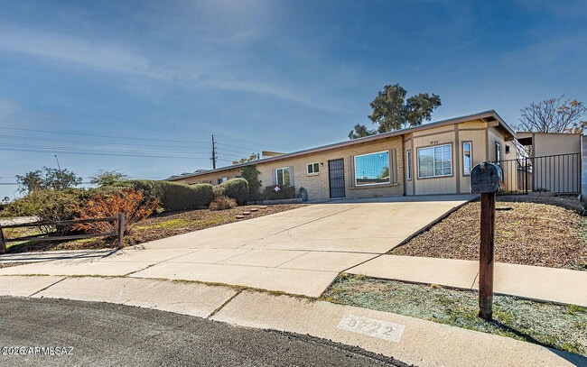 Photo - 3722 S Bellingham Pl