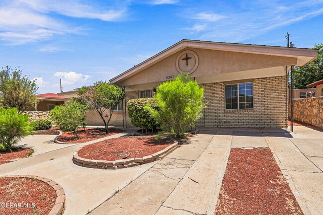Photo - 6340 Modesta St
