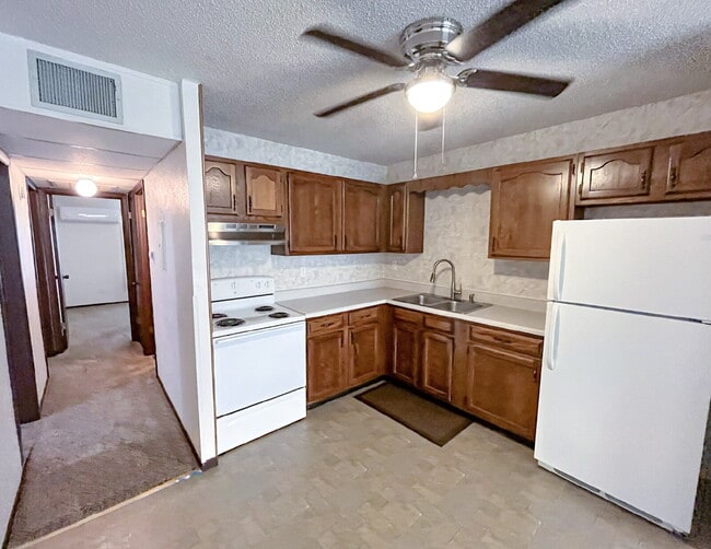 Photo - 2-3 3 Michael St Unit Apt 6