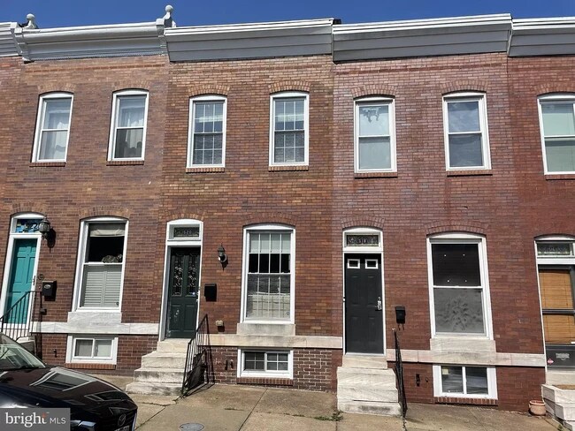 Photo - 520 S Curley St Townhome