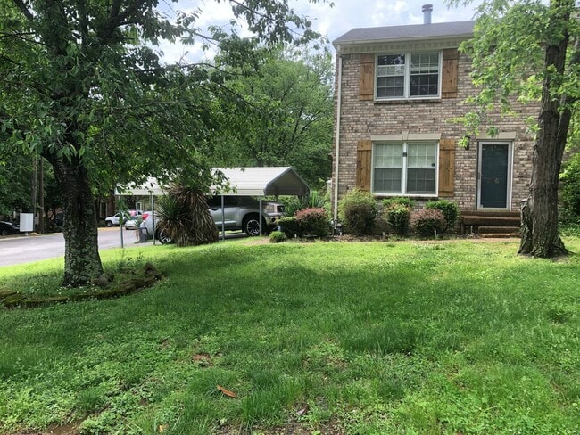 Photo - 906 Hammack Dr
