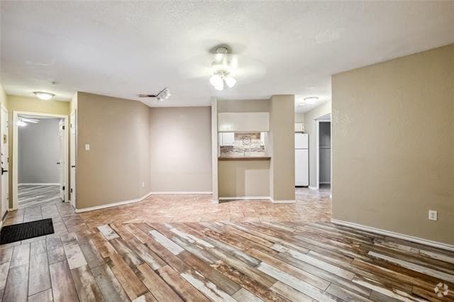 Building Photo - 1608 Pecan Chase Cir Unit 41 Rental