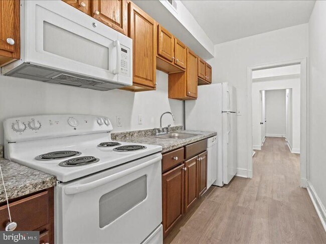 Photo - 1258 Simms Pl NE