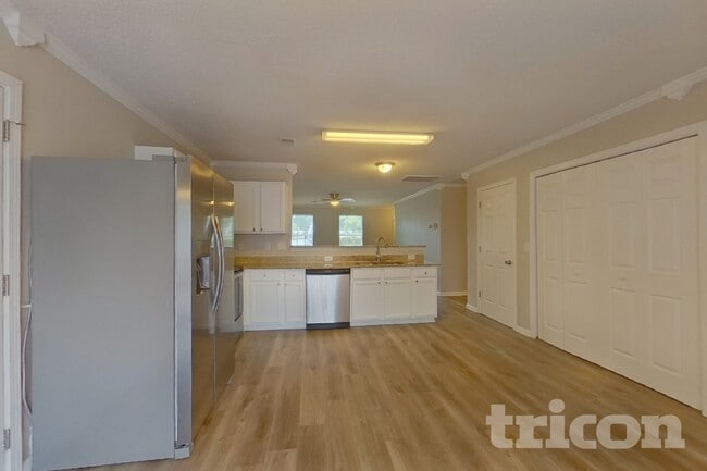 Photo - 61 Bluebead Ct