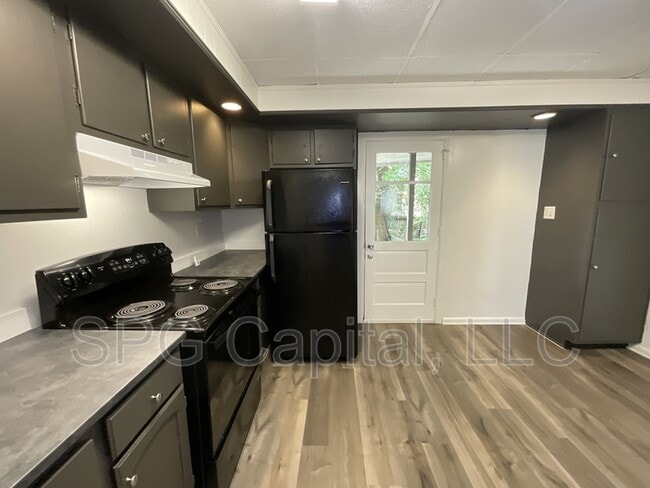 Photo - 712 W Mason Ave