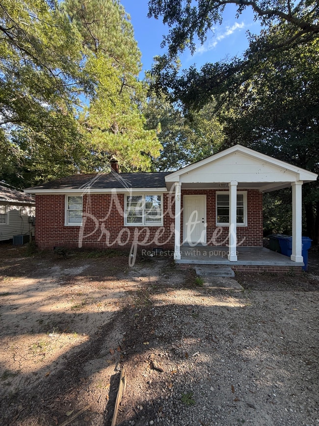 Building Photo - 1440 Kingston Rd Rental