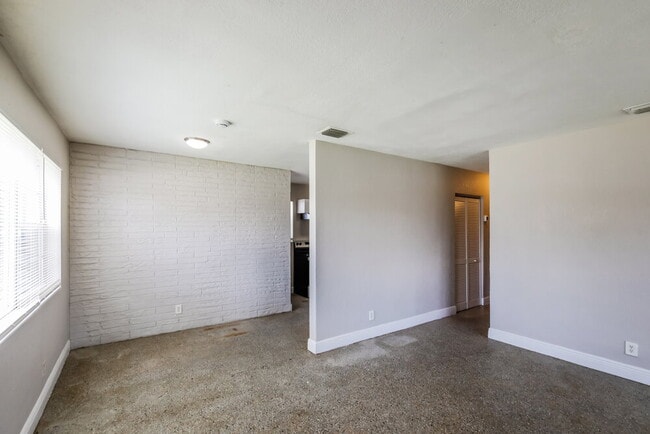 Photo - 2218 Farragut St
