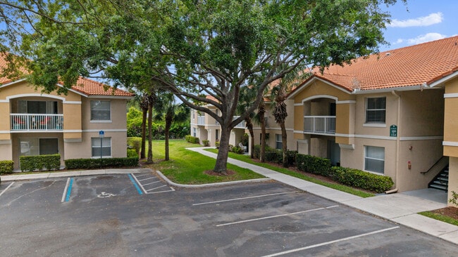 Photo - Palm Springs Apartments