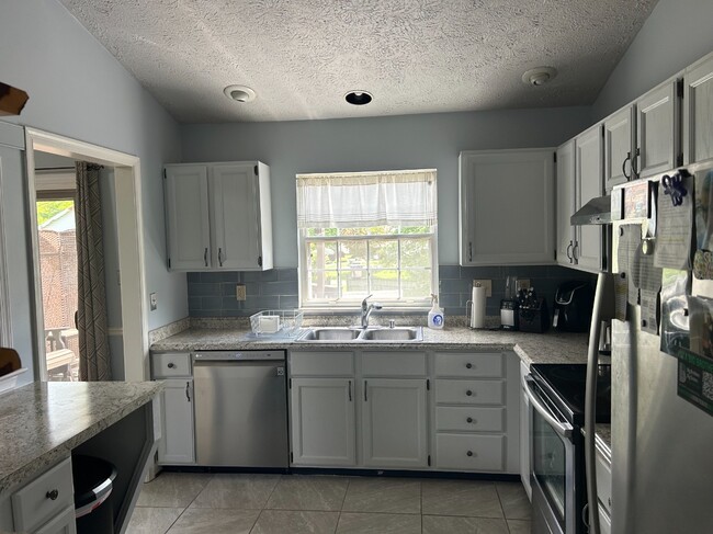 Photo - 10725 Timothy Dr