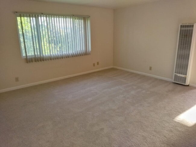 Photo - 2131 Stanton Ave