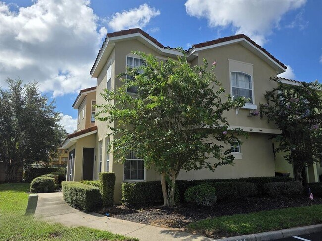 Photo - 734 Monroe Cir