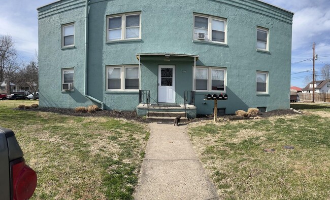 Building Photo - 653 10th St Unit 3 Rental