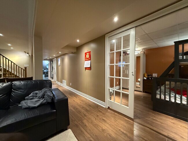 Photo - 7071 Baskerville Run