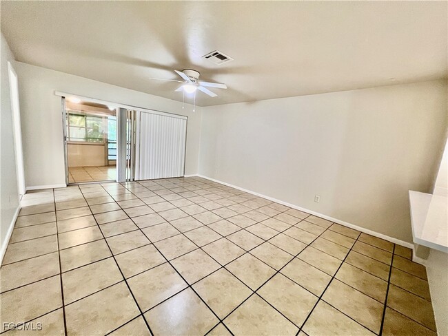 Photo - 119 NE 16th Pl