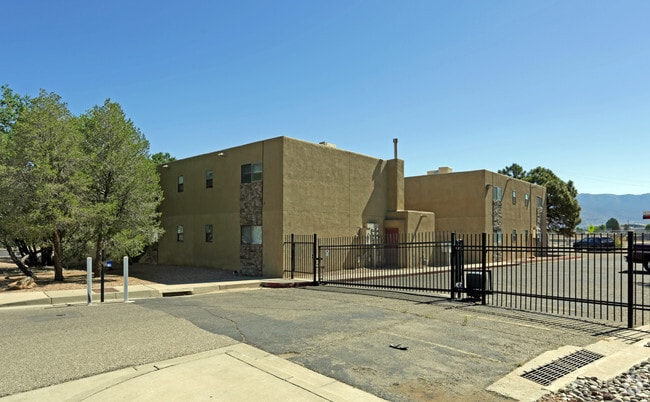 Photo - Cedar Point Apartments