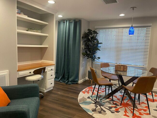 Photo - 60 Rugg Rd Unidad A