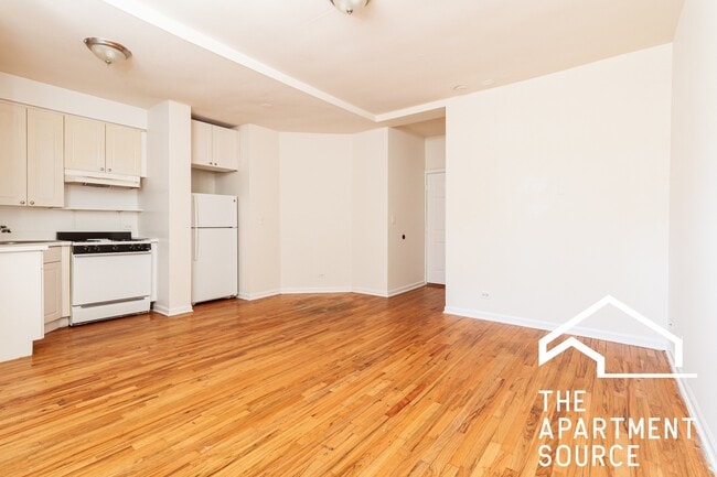 Photo - 917 W Dakin St Unit 110