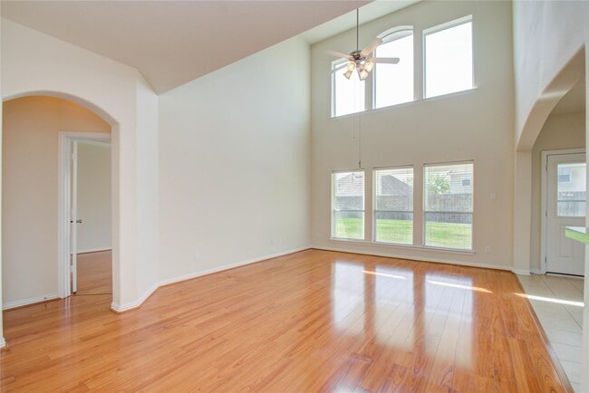 Photo - 114 Northbay Ct