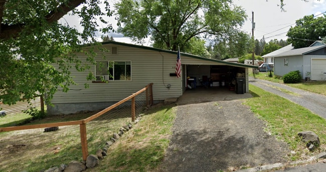 Building Photo - 308 Vine St