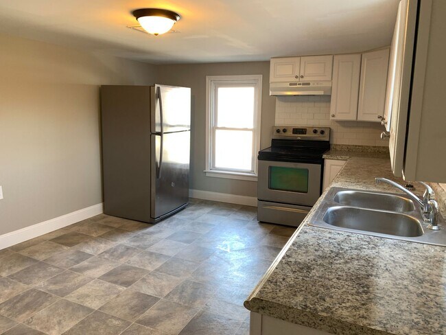 143-145 N West St Unit 145