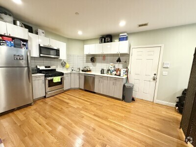 Building Photo - 311 Dudley St Unit 2 Rental
