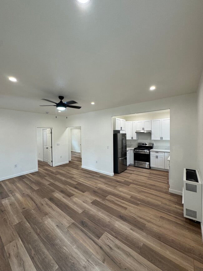 Photo - 1070 E Hellman St Unit 773