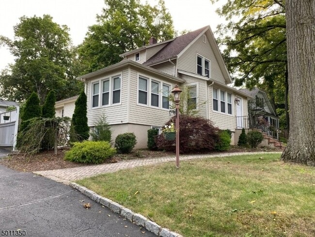 Photo - 105 Union Ave