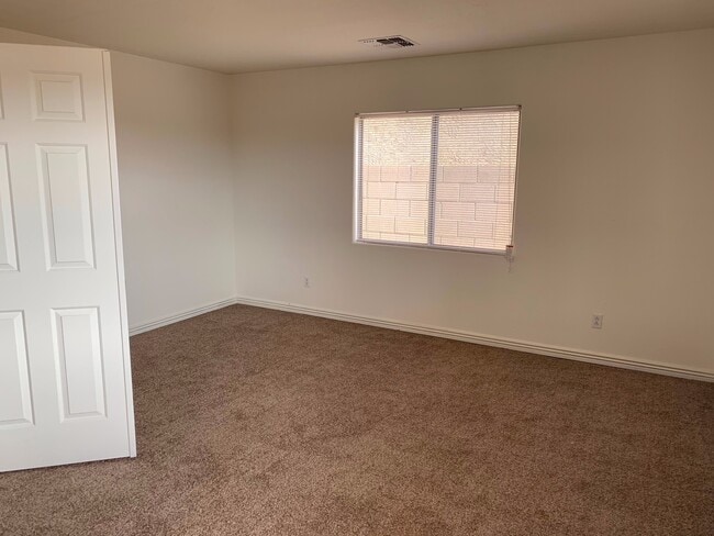 Photo - Affordable 5 Bedroom Living in Growing Maricopa
