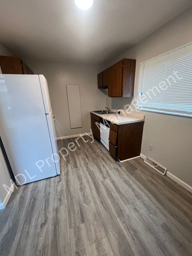 Photo - Thomas White Apartments* Unit 17