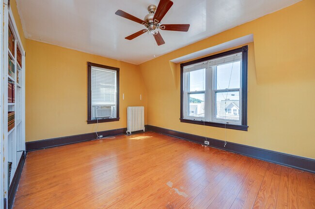 Photo - 311 S 17th St Unidad House