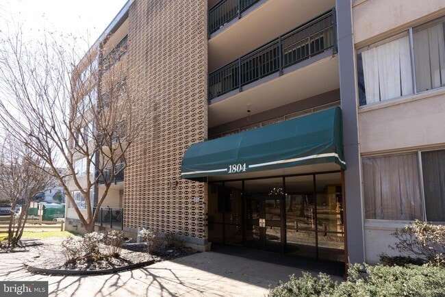 Building Photo - 1804 Metzerott Rd Unit 504