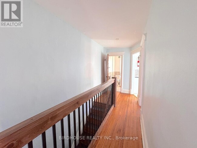 Photo - 23 Cambridge St S