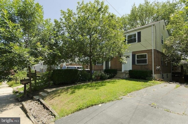 Photo - 5835 Fifer Dr