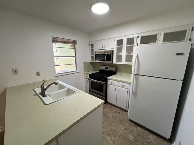 Photo - 8518 Woodstone Dr