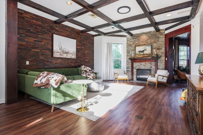 Photo - 1904 Stonegrove Ct