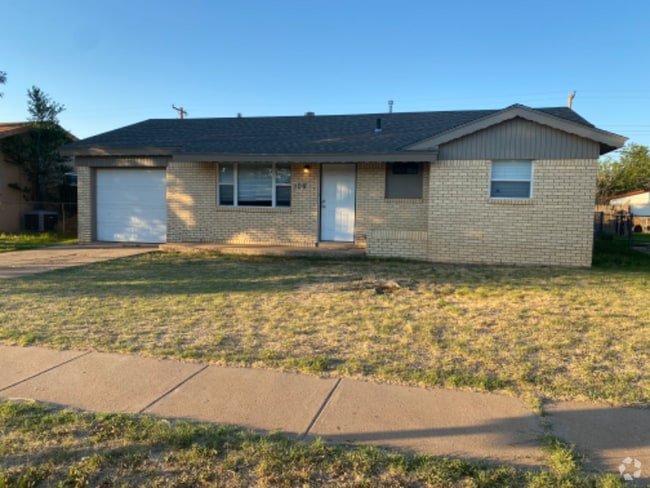 Building Photo - 309 Circle Dr Rental