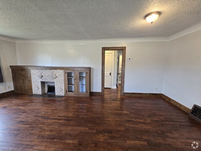 Building Photo - 120 S Meridian Ave Rental