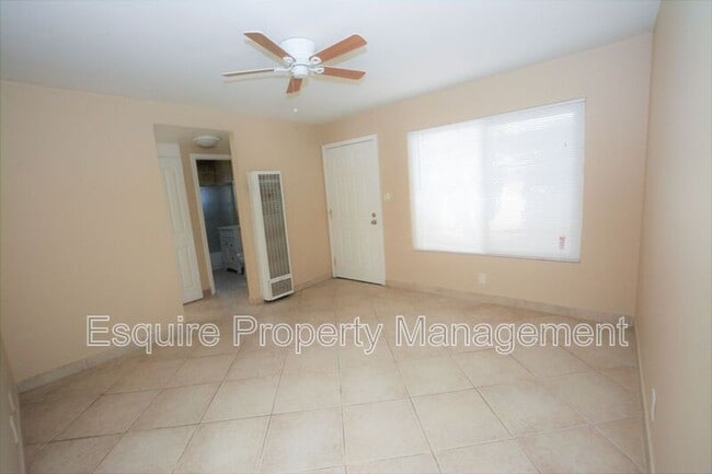 Photo - 154 E C St Unit #D
