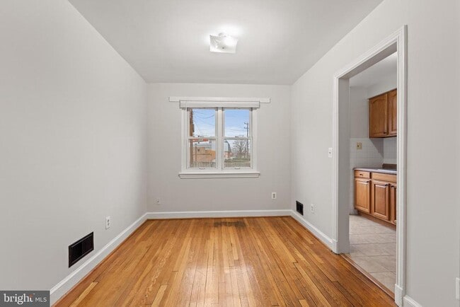 Photo - 340 Wesmond Dr Casa Adosada